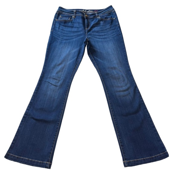 INC International Concepts Dark Wash Mid-Rise Flap Pocket Bootcut Denim Jeans - Picture 3 of 8